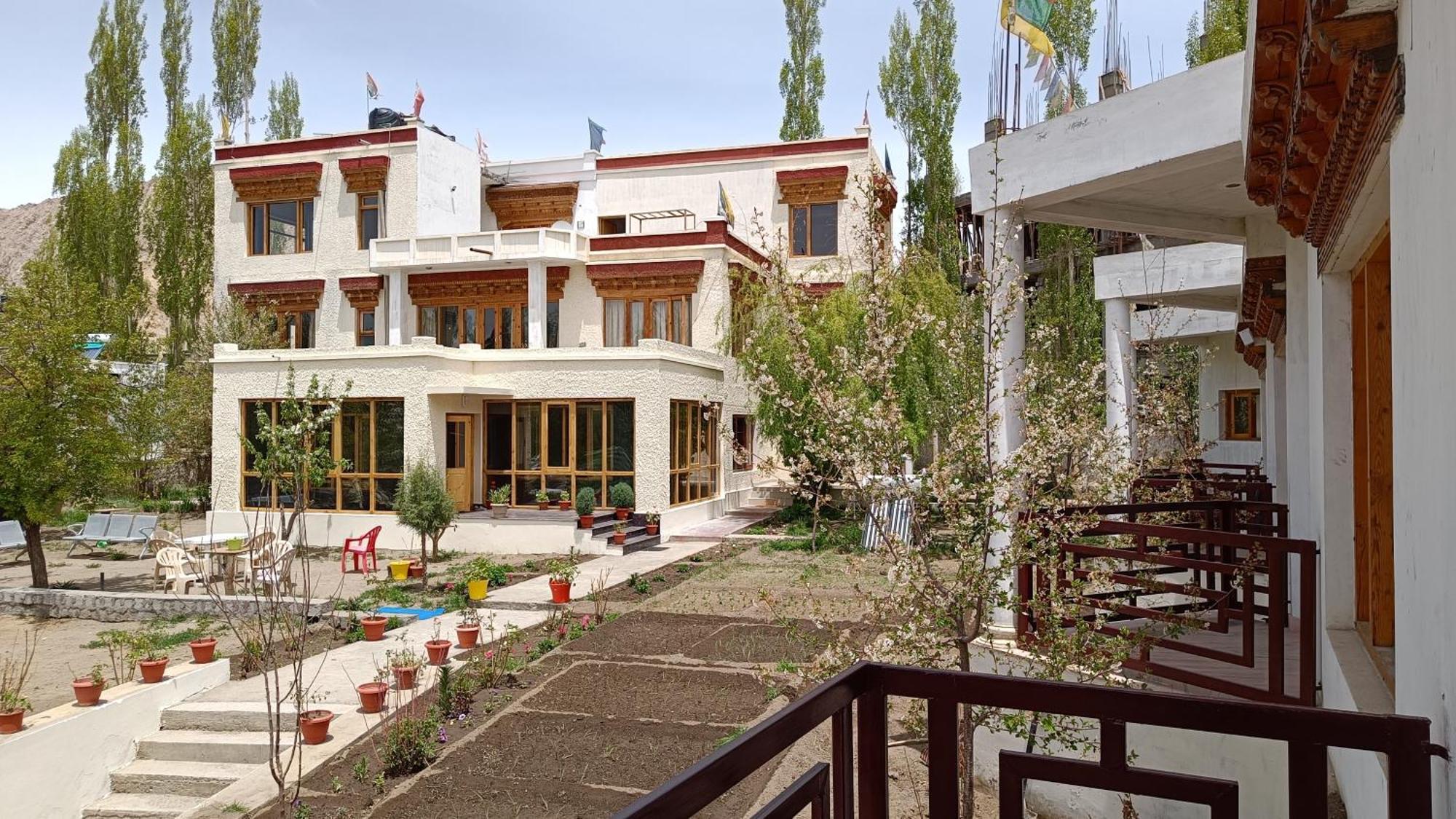 Niri-La Guest House Leh Dış mekan fotoğraf